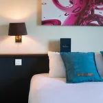Otel Kyriad Prestige Le Panorama 3*