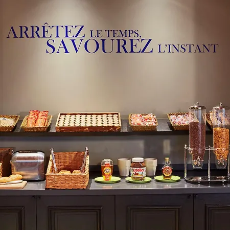 Kyriad Prestige Le Panorama 3* 본느