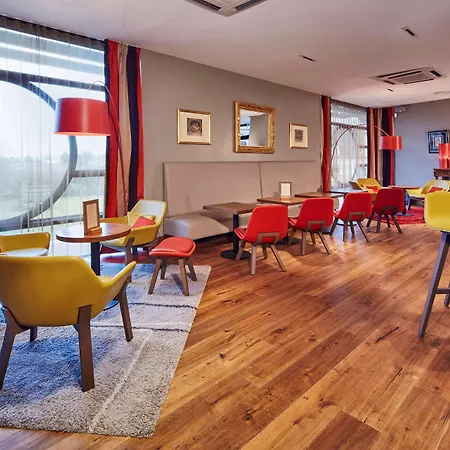 Hotel Kyriad Prestige Le Panorama Beaune (Cote d'Or)