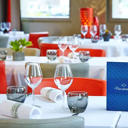 Kyriad Prestige Le Panorama Hotel 3*