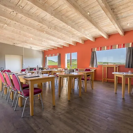 Kyriad Prestige Le Panorama Hotel