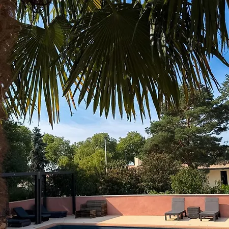 Kyriad Prestige Le Panorama Hotel 3*