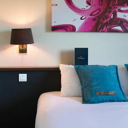 Hotel Kyriad Prestige Le Panorama 3*