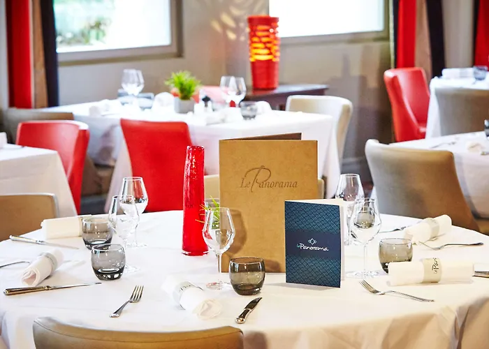 Kyriad Prestige Le Panorama 3*