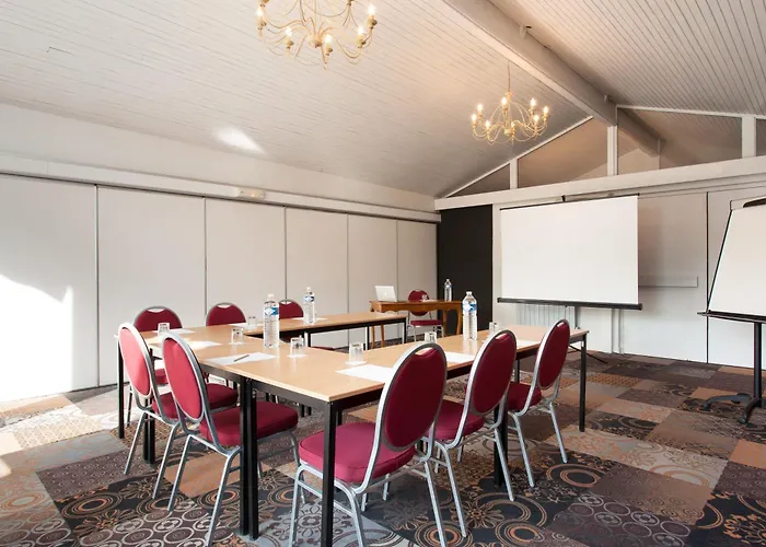 Hotel Kyriad Prestige Le Panorama 3*