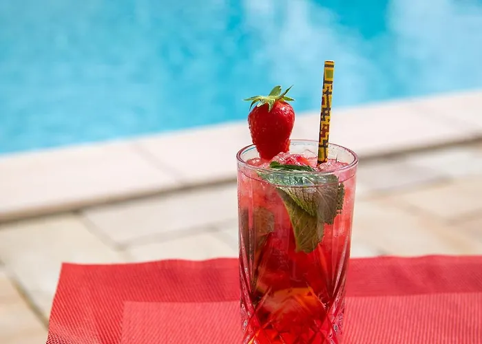 Kyriad Prestige Le Panorama 3*