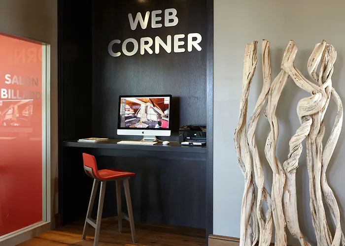 Kyriad Prestige Le Panorama 3*