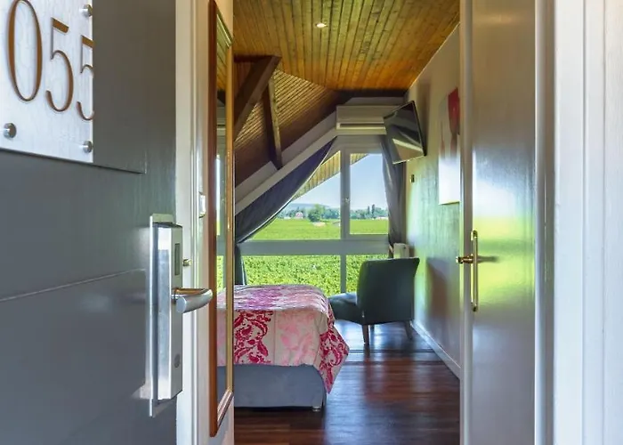 Kyriad Prestige Le Panorama